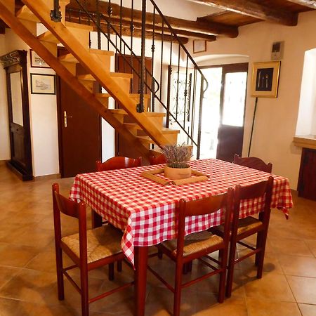 Kaštelir Casa Istriana Nona Pinaヴィラ エクステリア 写真