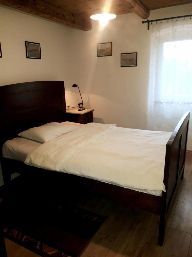Kaštelir Casa Istriana Nona Pinaヴィラ エクステリア 写真