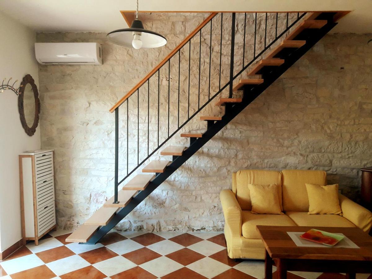 Kaštelir Casa Istriana Nona Pinaヴィラ エクステリア 写真