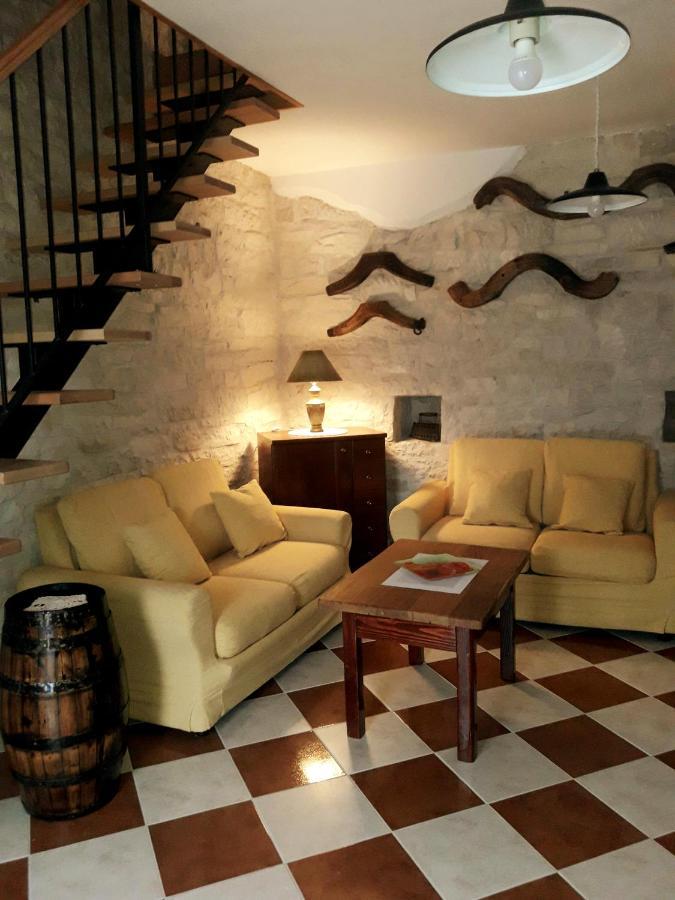 Kaštelir Casa Istriana Nona Pinaヴィラ エクステリア 写真