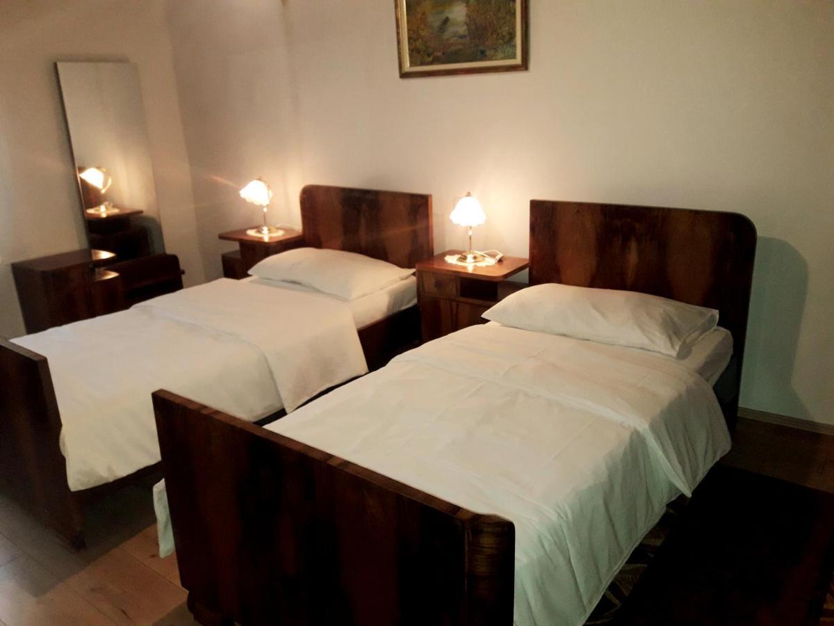 Kaštelir Casa Istriana Nona Pinaヴィラ エクステリア 写真