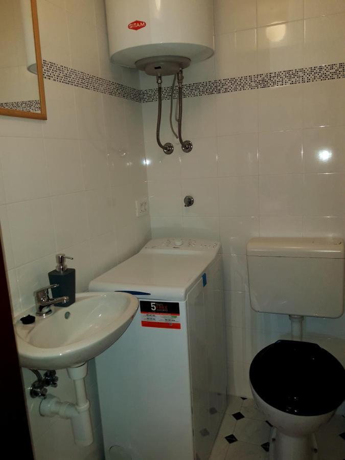 Kaštelir Casa Istriana Nona Pinaヴィラ エクステリア 写真