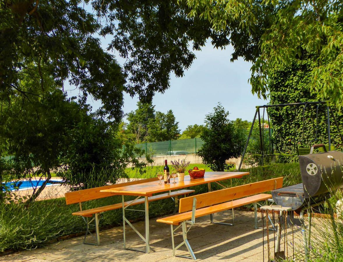 Kaštelir Casa Istriana Nona Pinaヴィラ エクステリア 写真